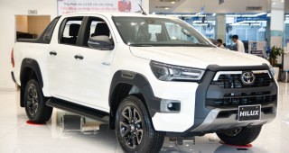 Toyota Hilux 2.4L 4x2 AT