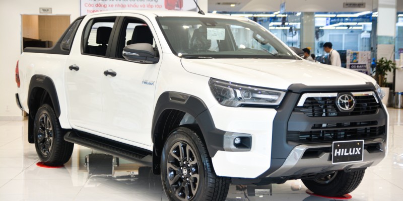 Toyota Hilux 2.4L 4x2 AT